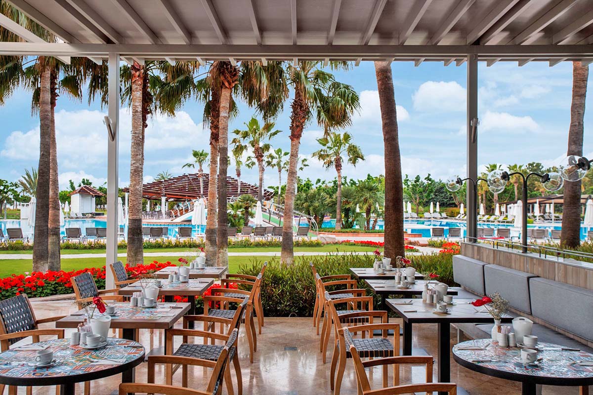 cheap resort hotels to Spend holiday with family