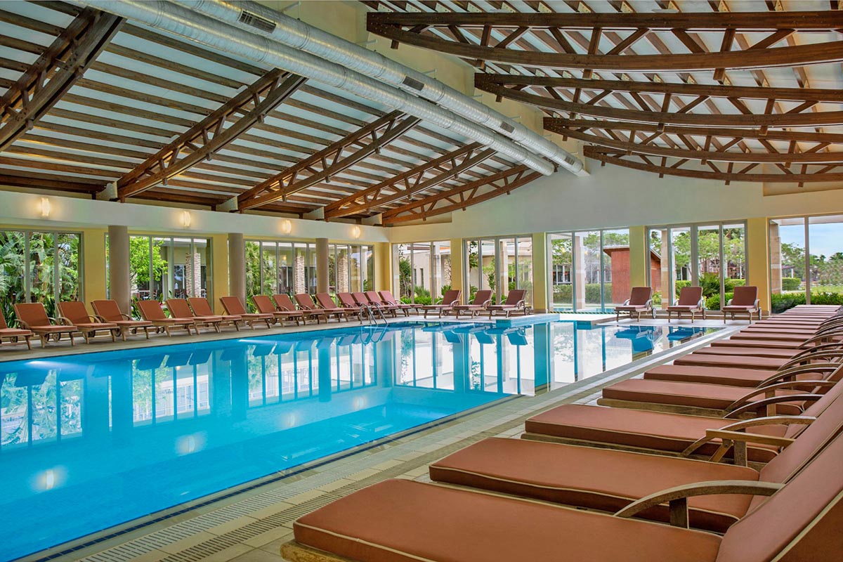 cheap resort hotels to Spend holiday with family