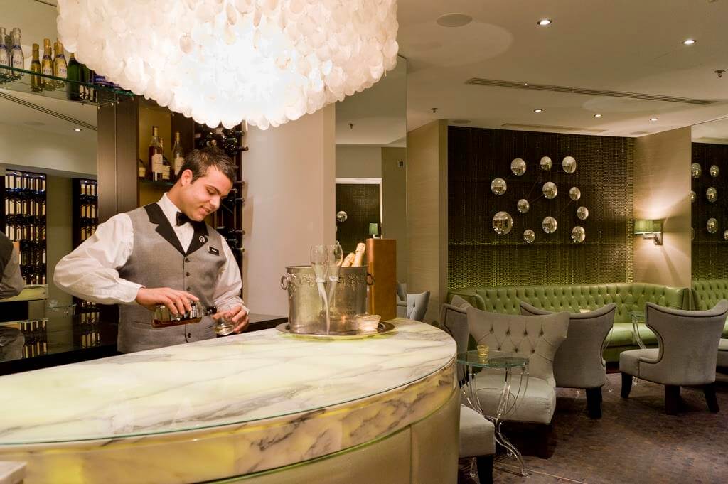 cheap resort hotels to Spend holiday with family