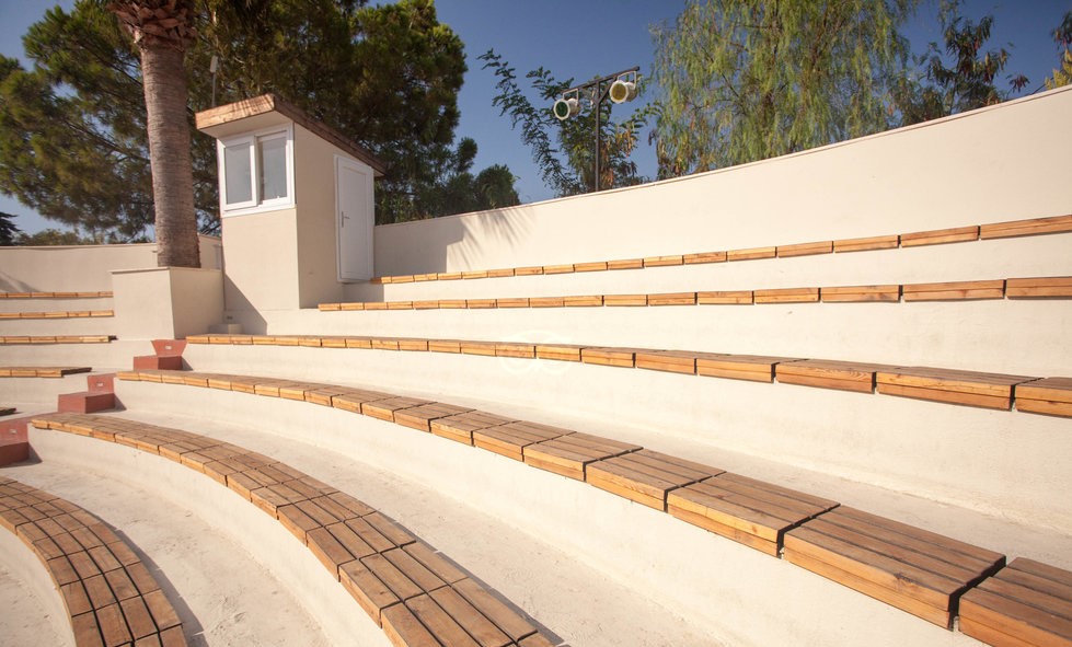 cheap resort hotels to Spend holiday with family