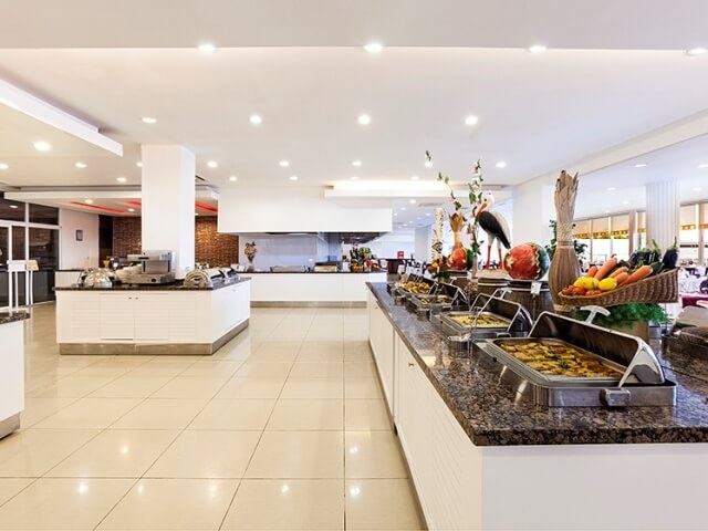 cheap resort hotels to Spend holiday with family