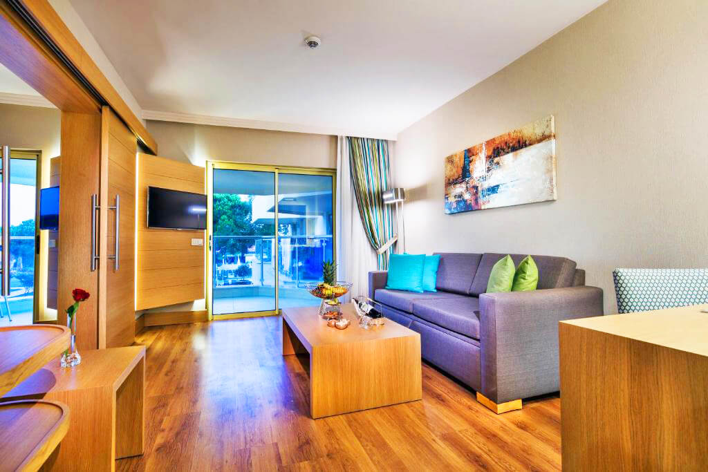 cheap resort hotels to Spend holiday with family