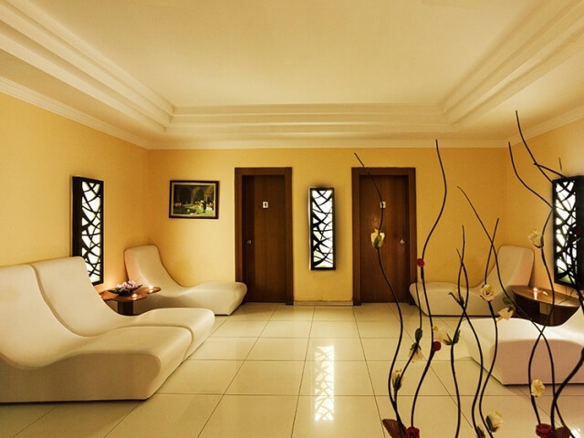 cheap resort hotels to Spend holiday with family