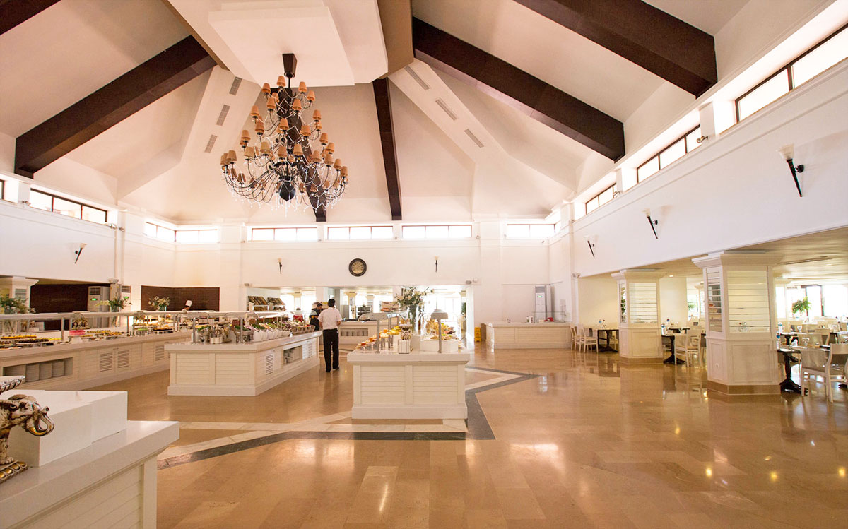 cheap resort hotels to Spend holiday with family