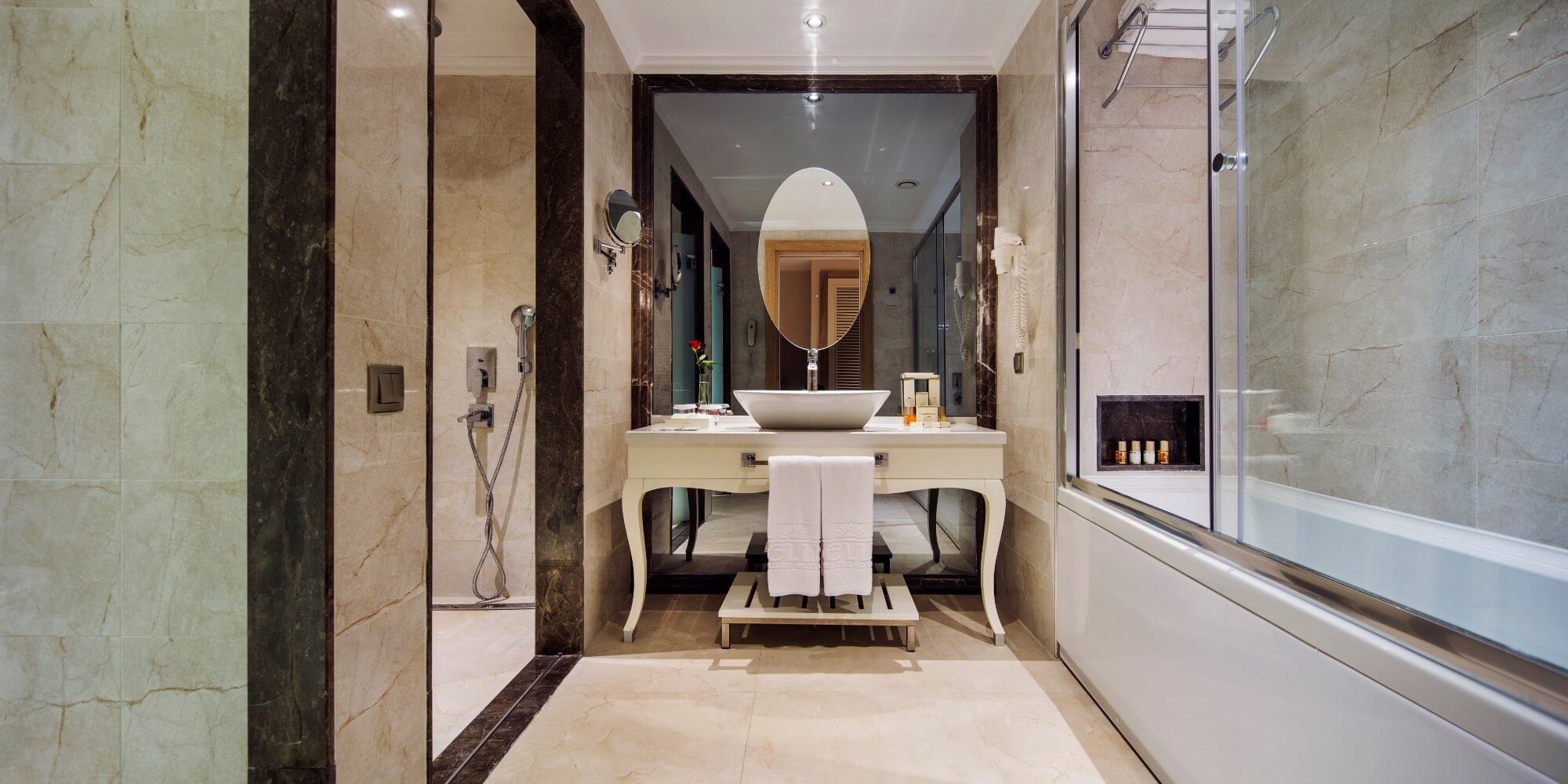 cheap resort hotels to Spend holiday with family