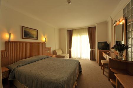 cheap resort hotels to Spend holiday with family