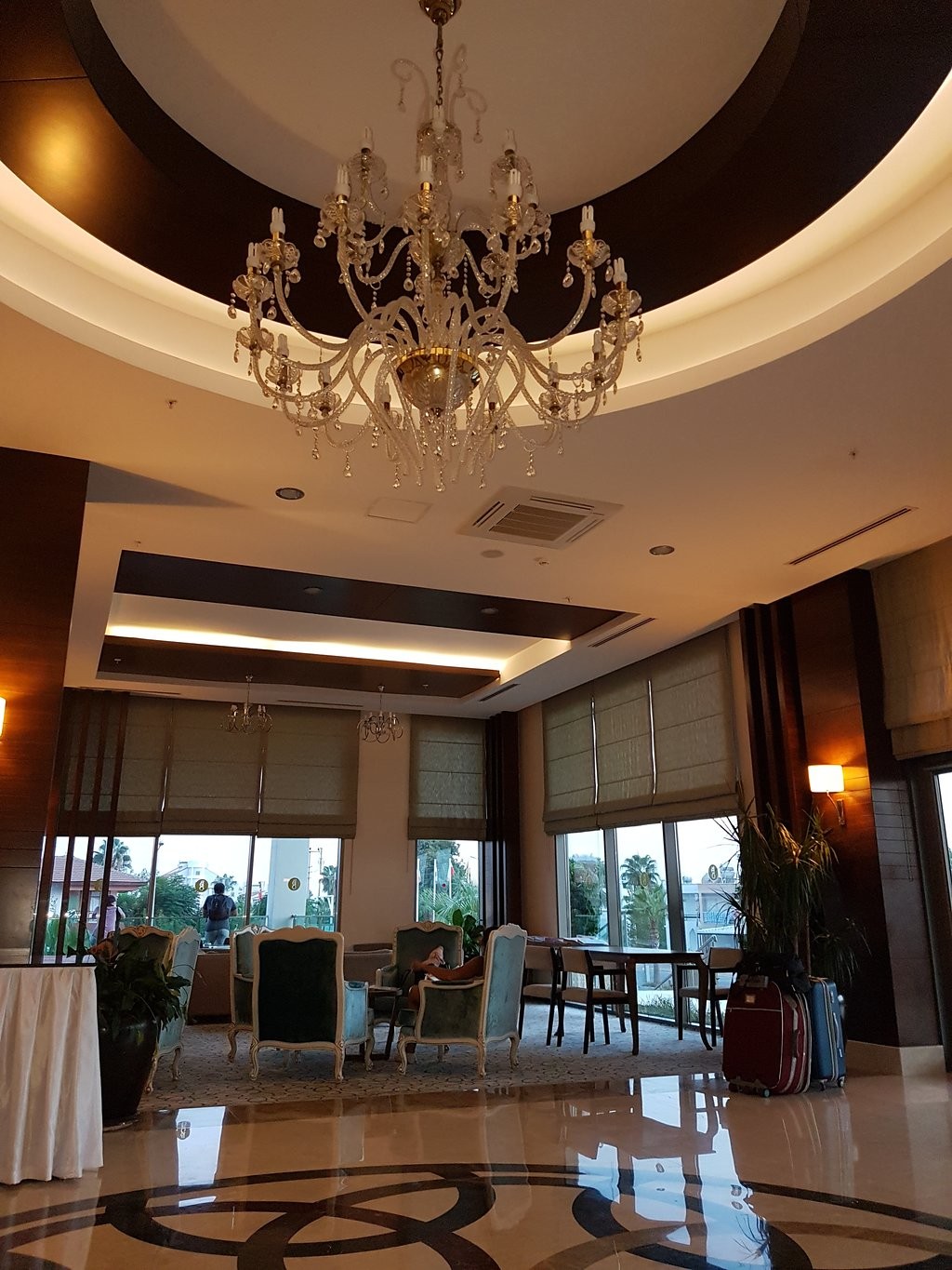 cheap resort hotels to Spend holiday with family