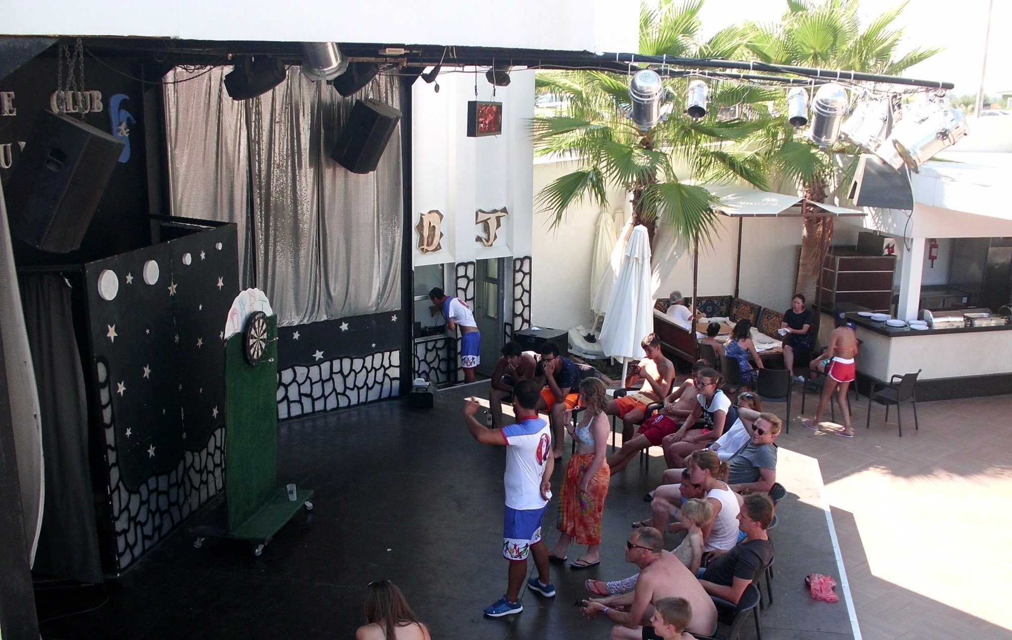 cheap resort hotels to Spend holiday with family