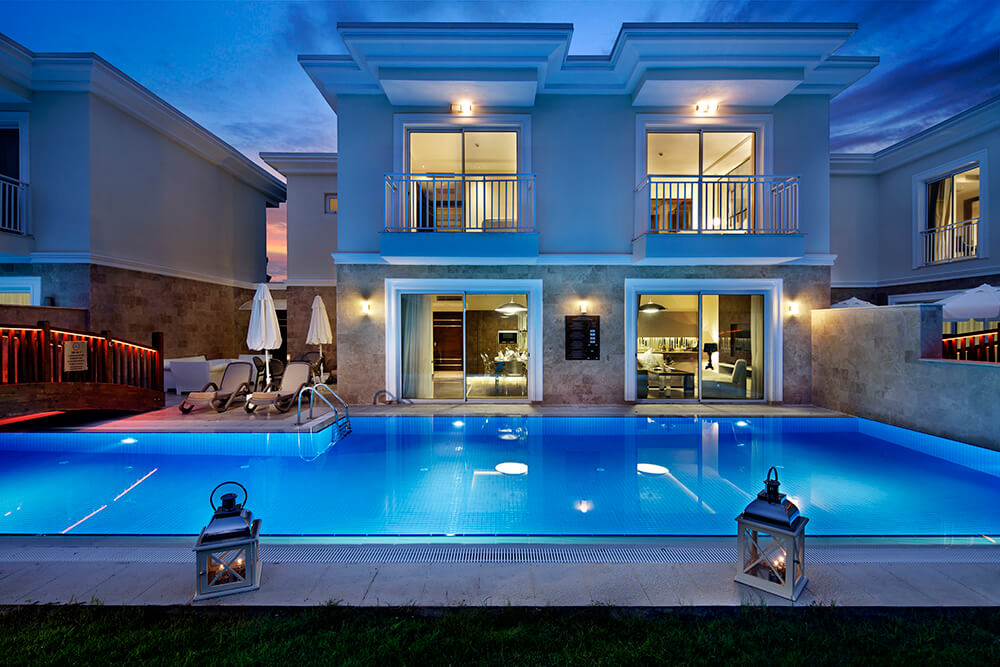 cheap resort hotels to Spend holiday with family