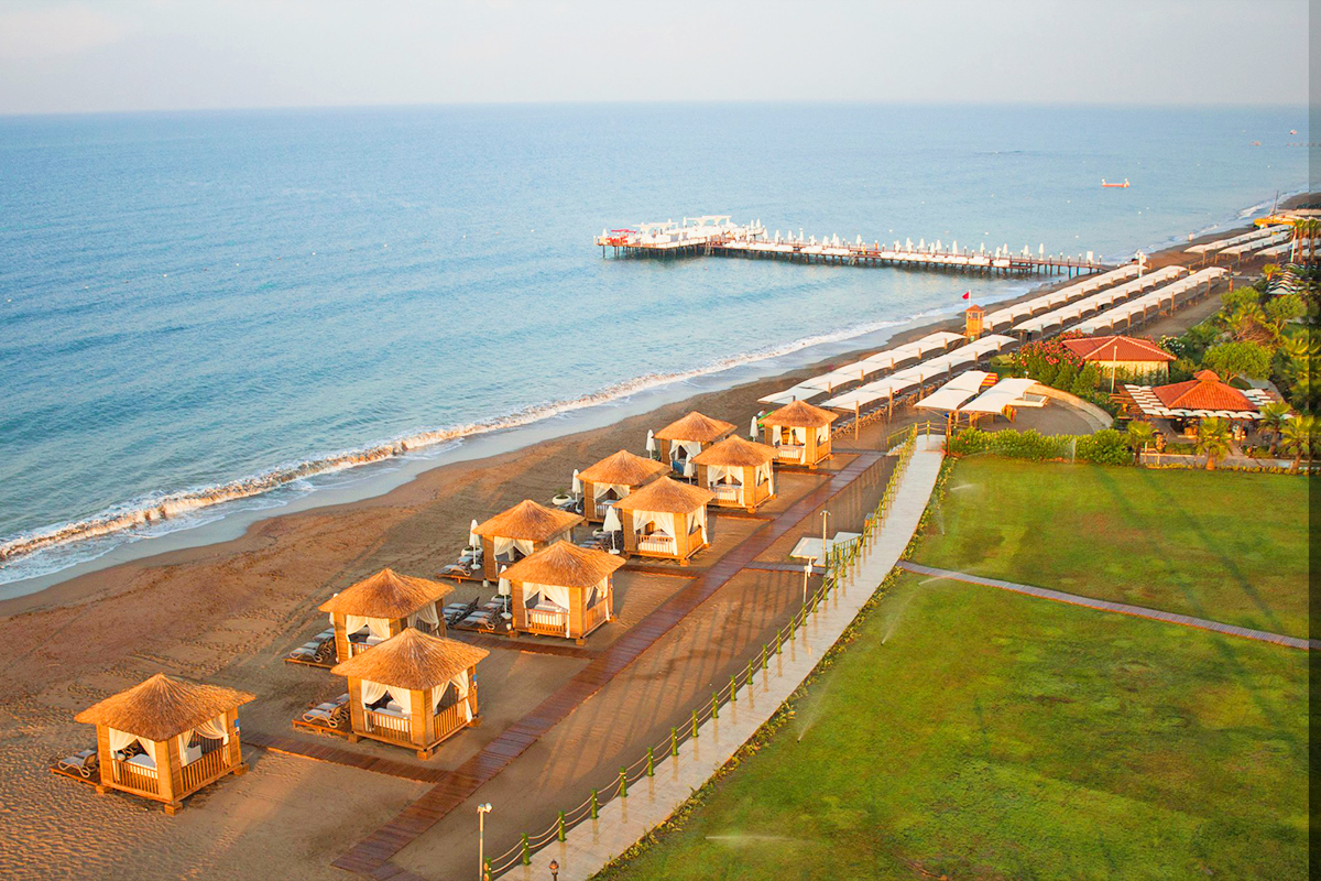 cheap resort hotels to Spend holiday with family