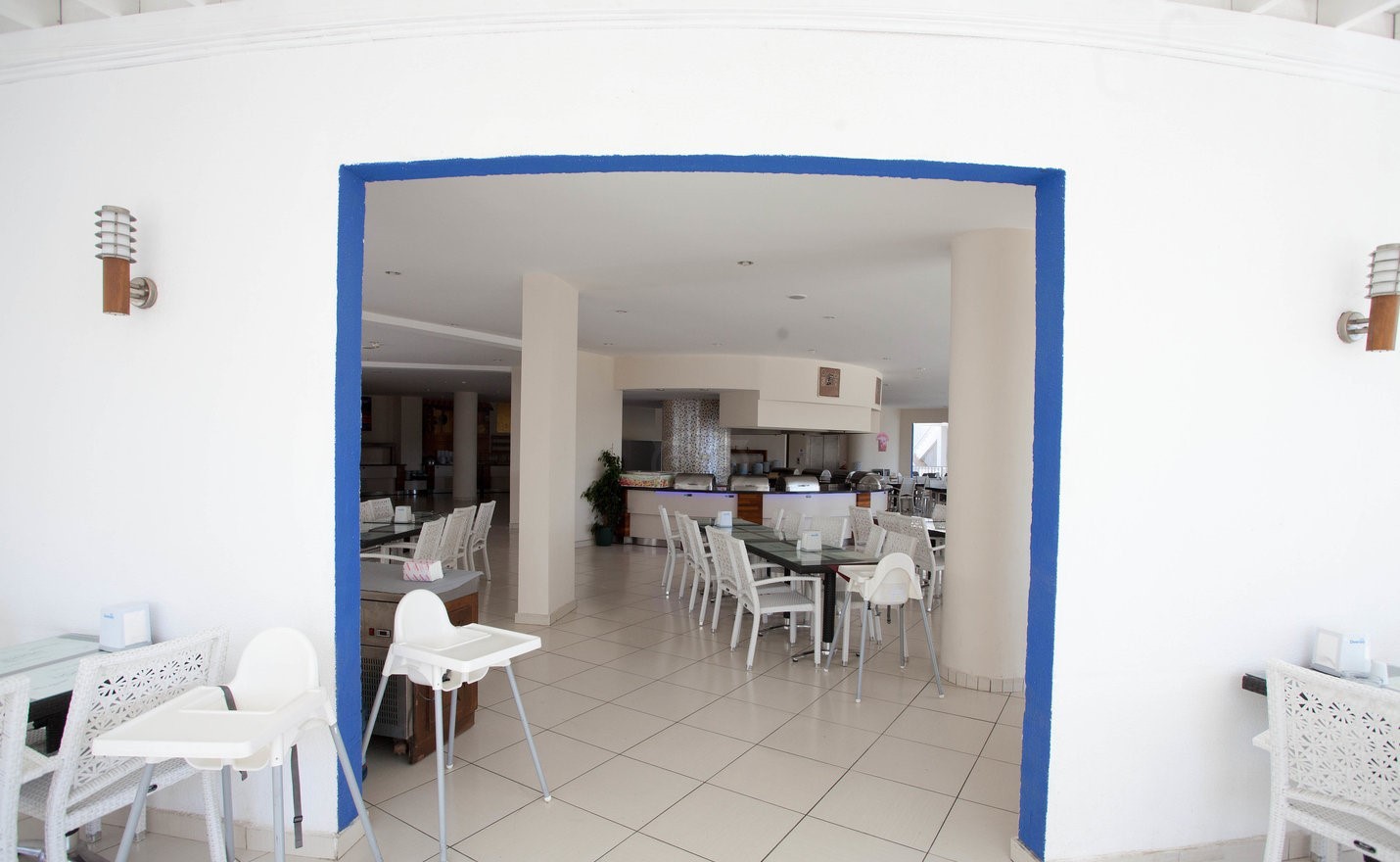 cheap resort hotels to Spend holiday with family