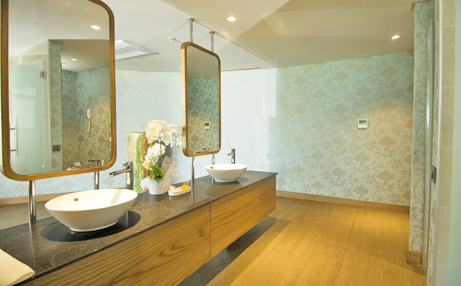 cheap resort hotels to Spend holiday with family