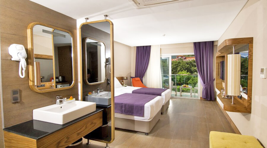 cheap resort hotels to Spend holiday with family