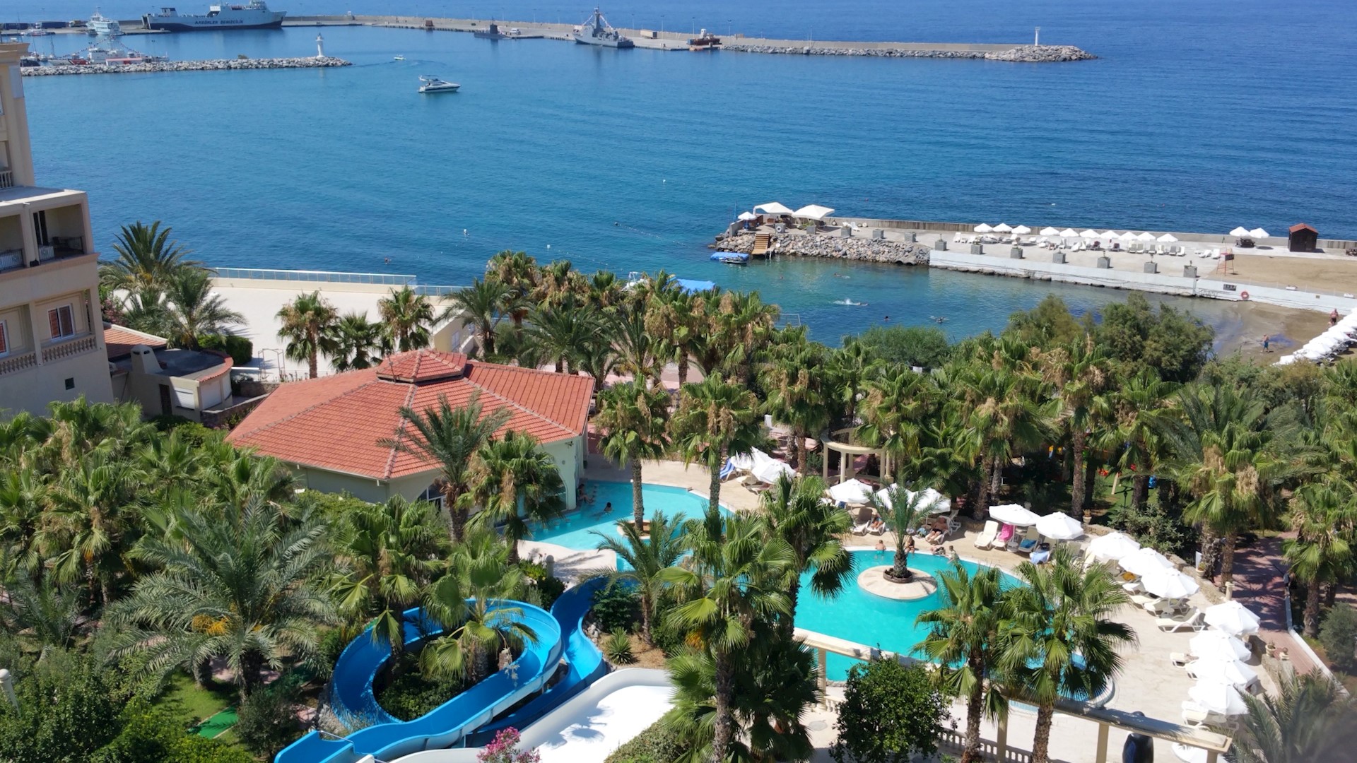 cheap resort hotels to Spend holiday with family