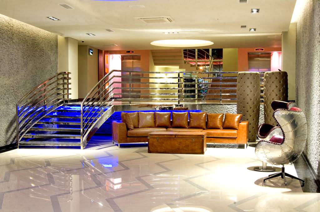 cheap resort hotels to Spend holiday with family