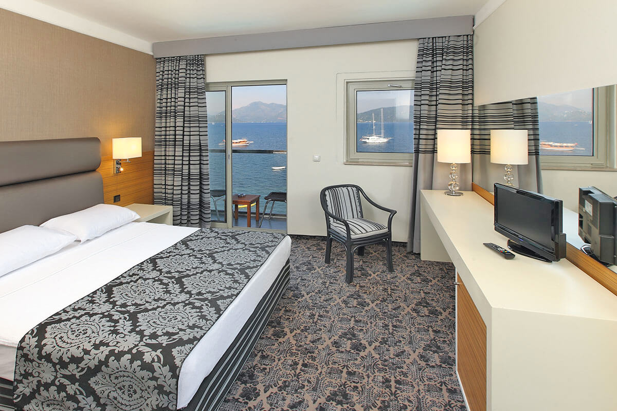 cheap resort hotels to Spend holiday with family