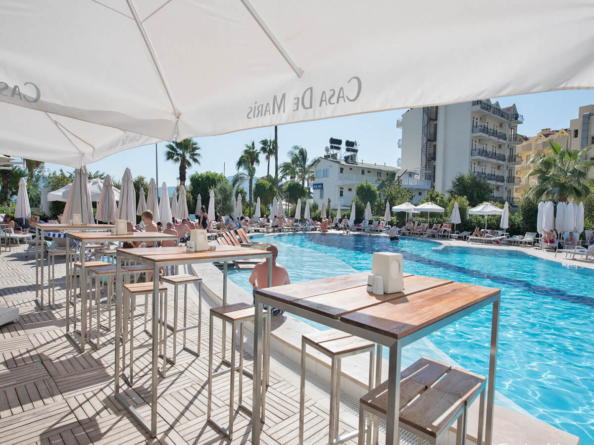 cheap resort hotels to Spend holiday with family