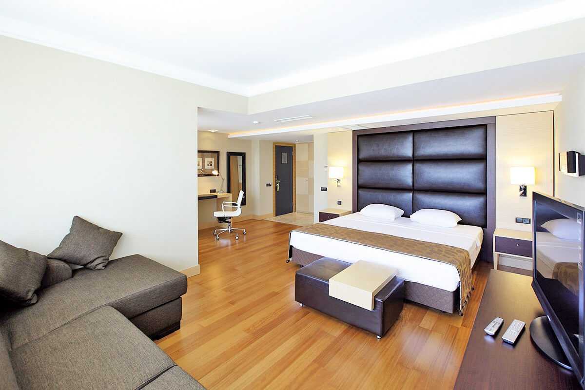 cheap resort hotels to Spend holiday with family