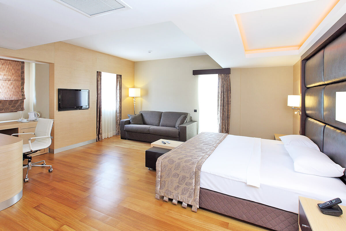 cheap resort hotels to Spend holiday with family