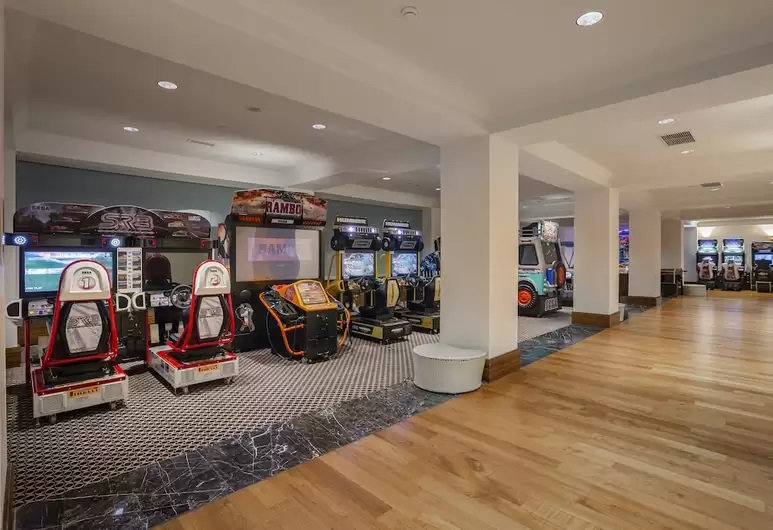 cheap resort hotels to Spend holiday with family