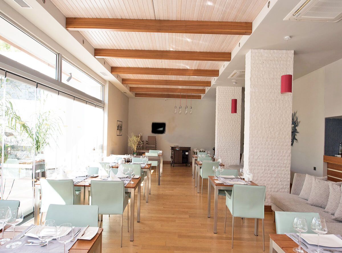 cheap resort hotels to Spend holiday with family