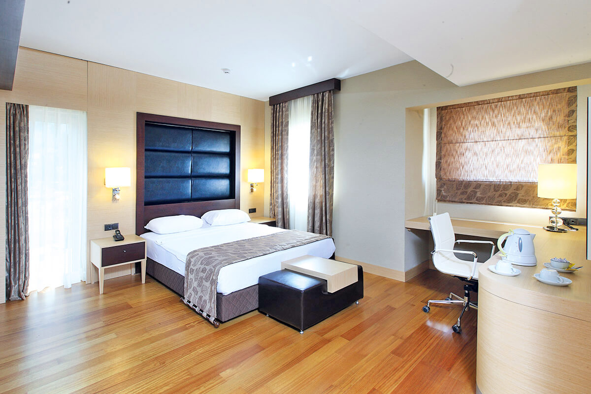 cheap resort hotels to Spend holiday with family