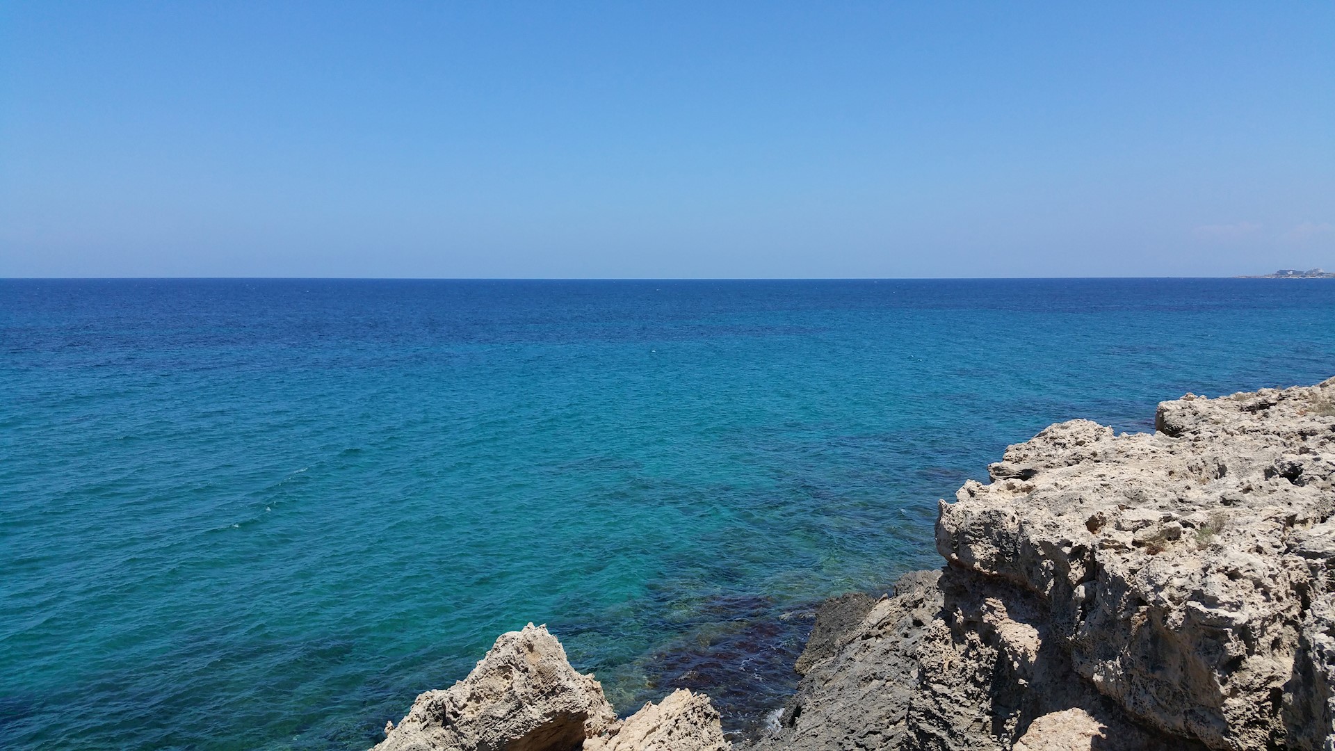 cheap resort hotels to Spend holiday with family