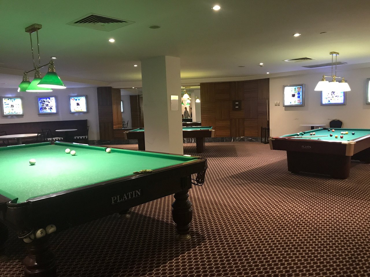 cheap resort hotels to Spend holiday with family