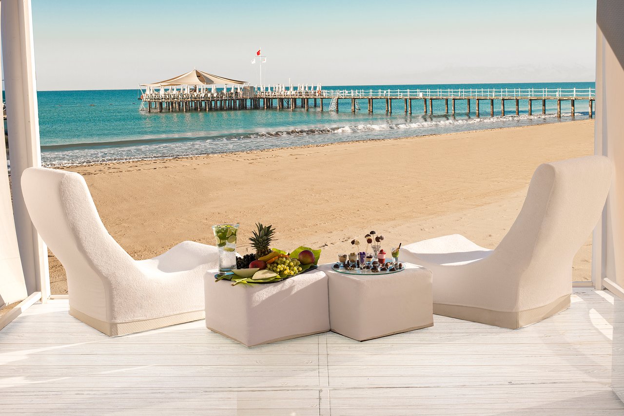 cheap resort hotels to Spend holiday with family