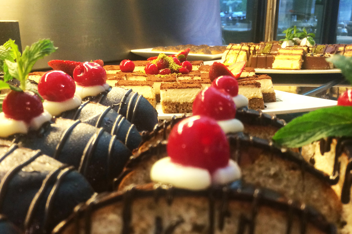 cheap resort hotels to Spend holiday with family