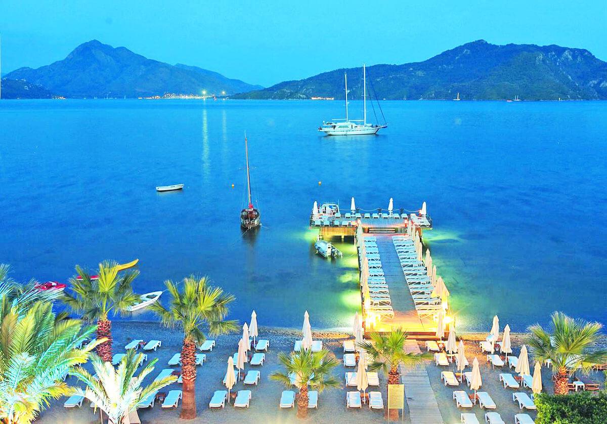 cheap resort hotels to Spend holiday with family