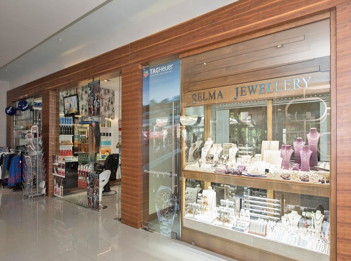 cheap resort hotels to Spend holiday with family