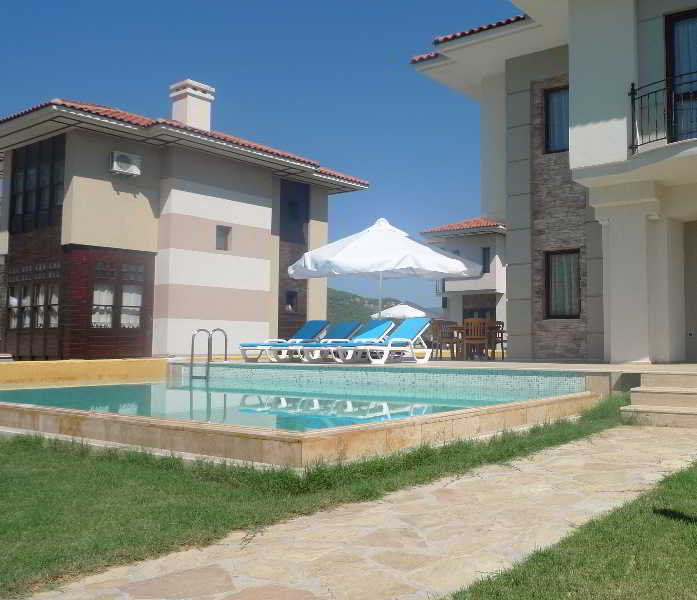 cheap resort hotels to Spend holiday with family