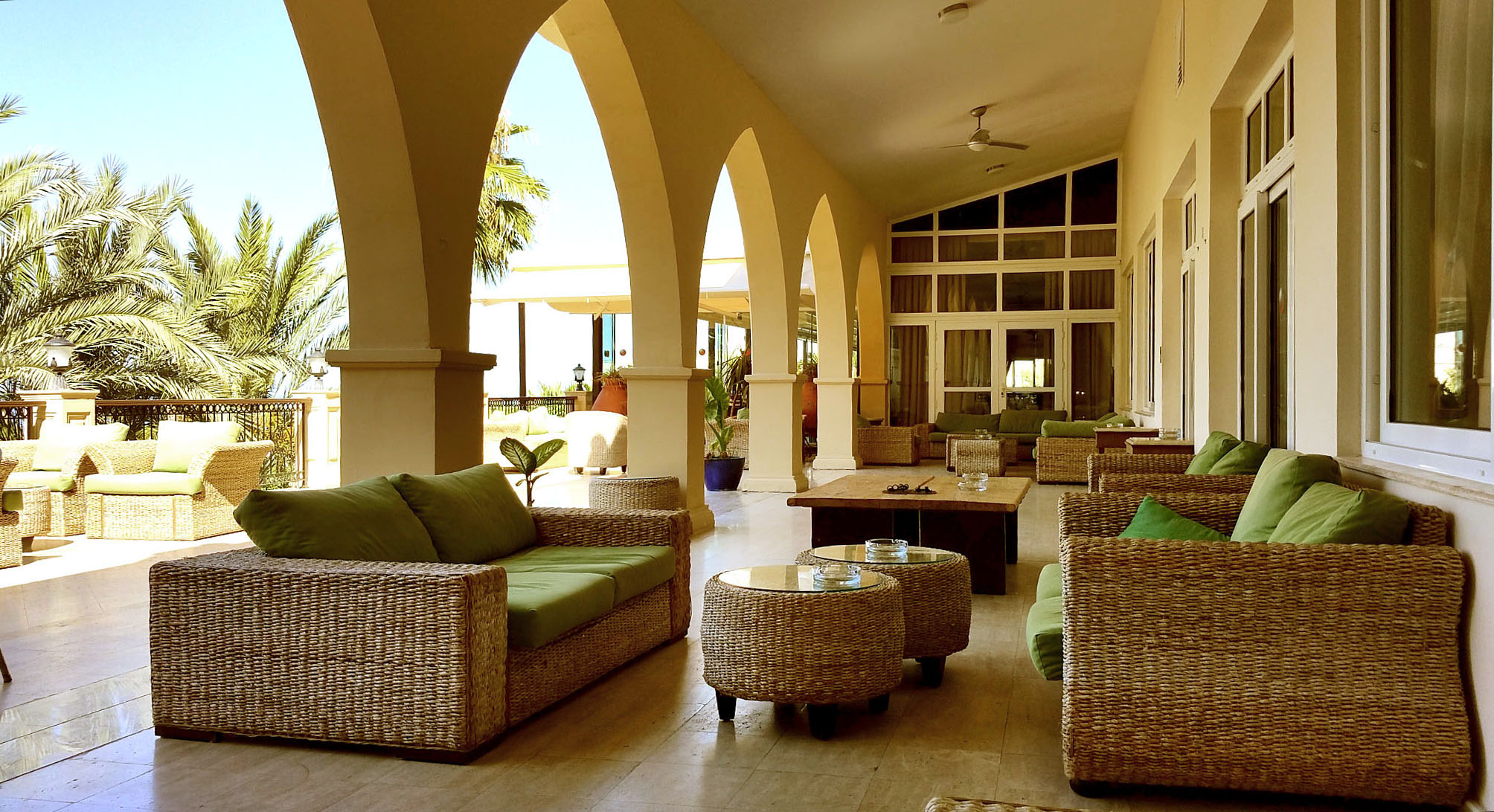 Dine al fresco under the stars in ‘The Aqua’ 