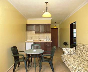 cheap resort hotels to Spend holiday with family