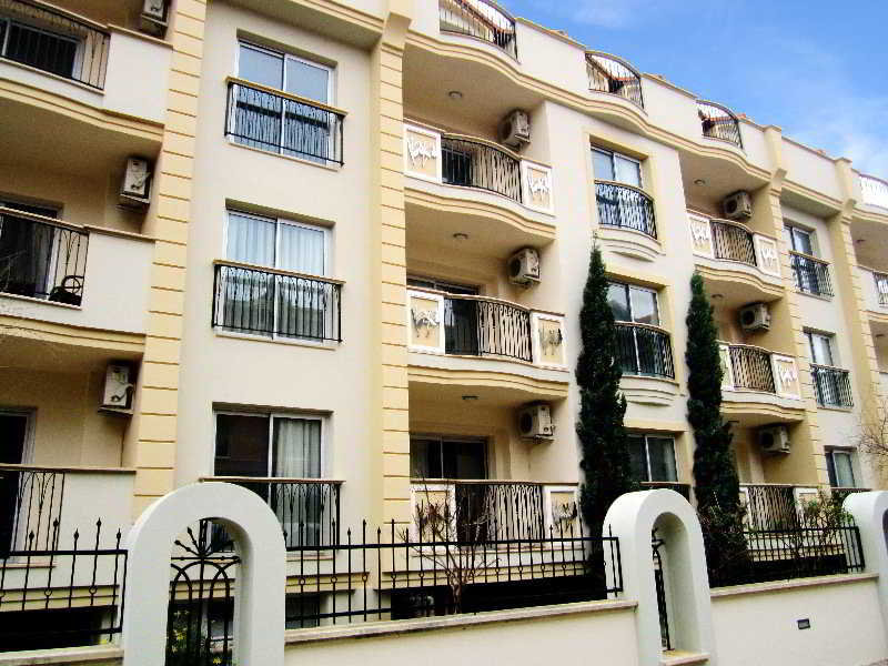 cheap resort hotels to Spend holiday with family