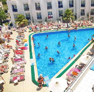 cheap resort hotels to Spend holiday with family