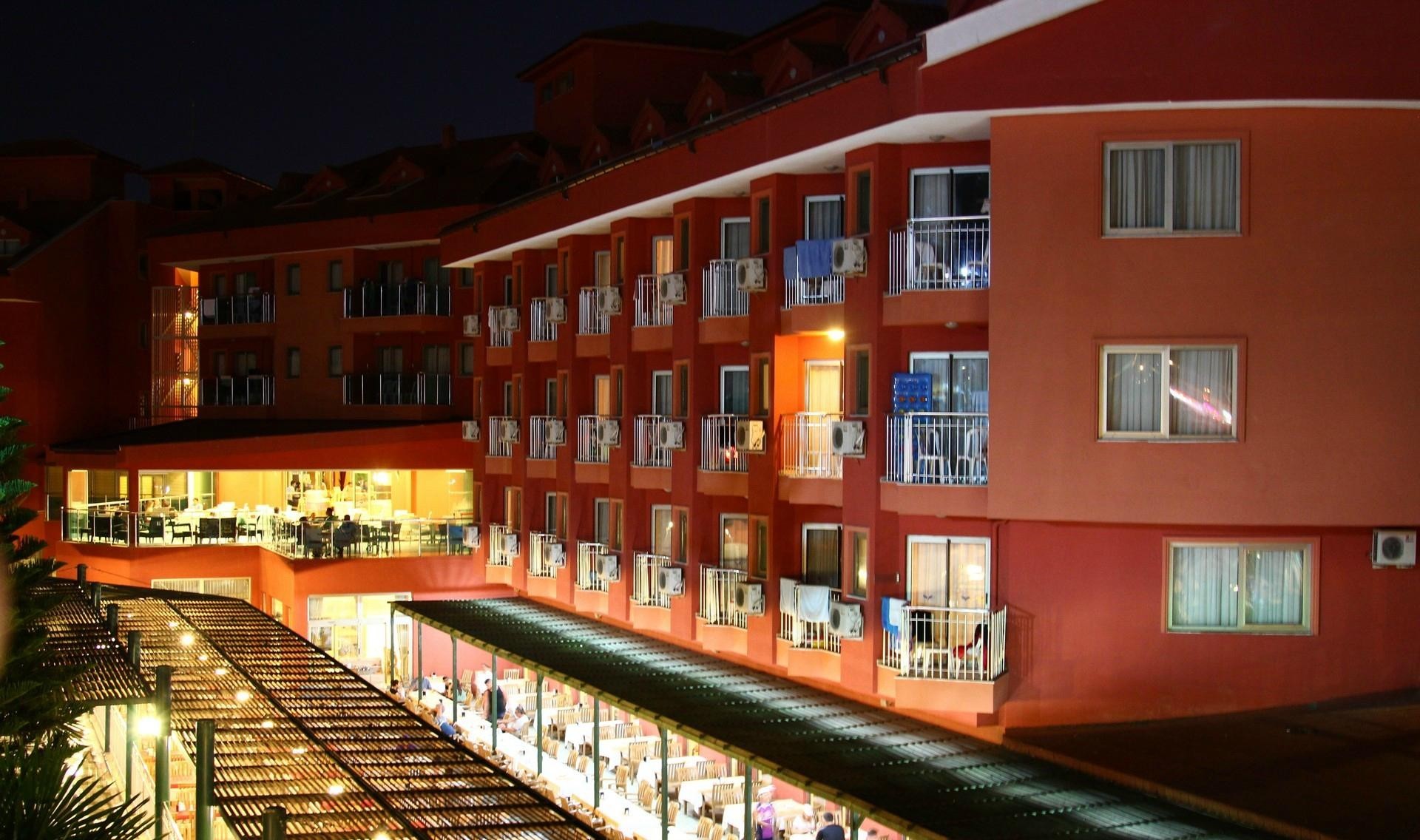 cheap resort hotels to Spend holiday with family