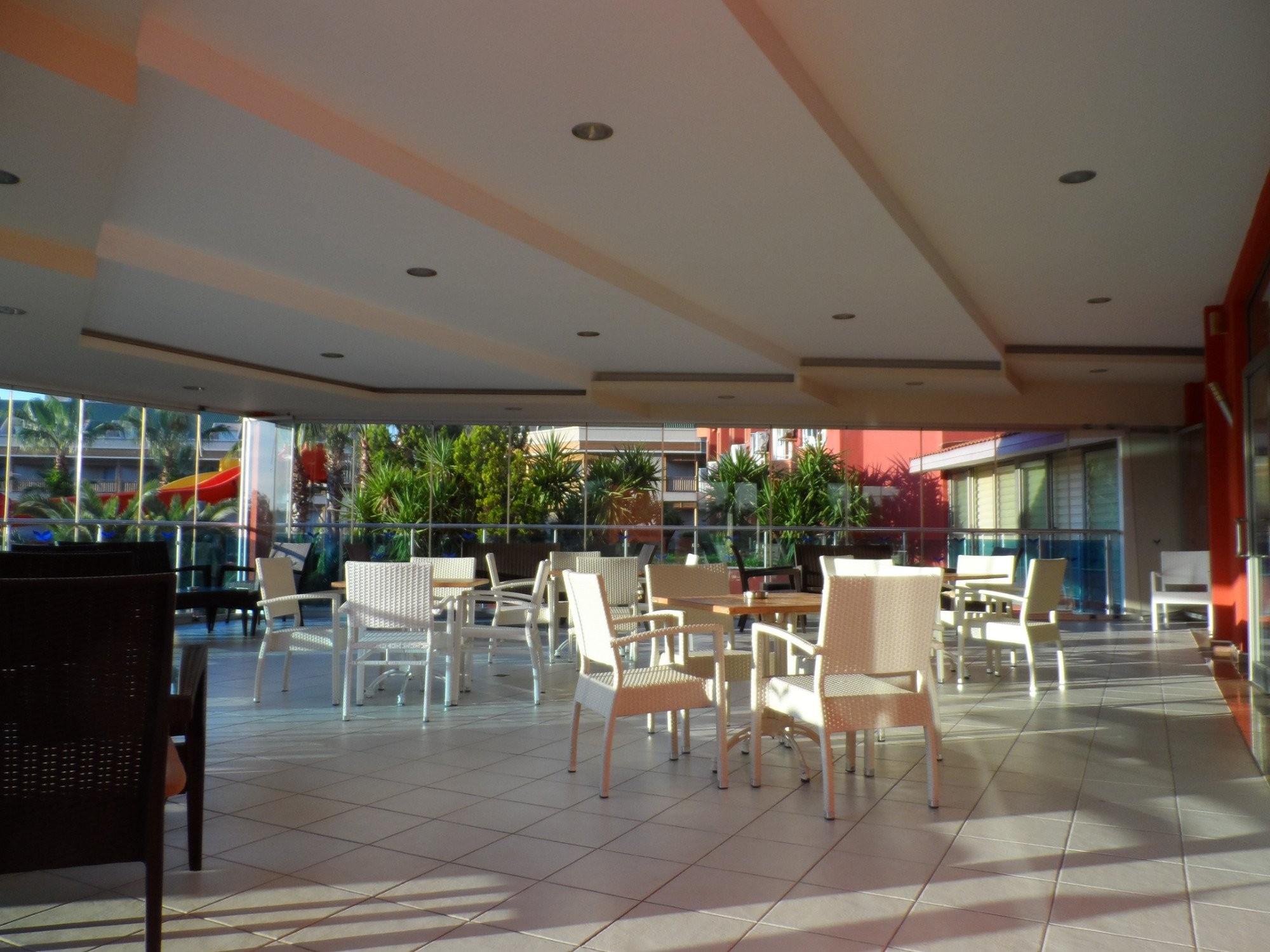 cheap resort hotels to Spend holiday with family