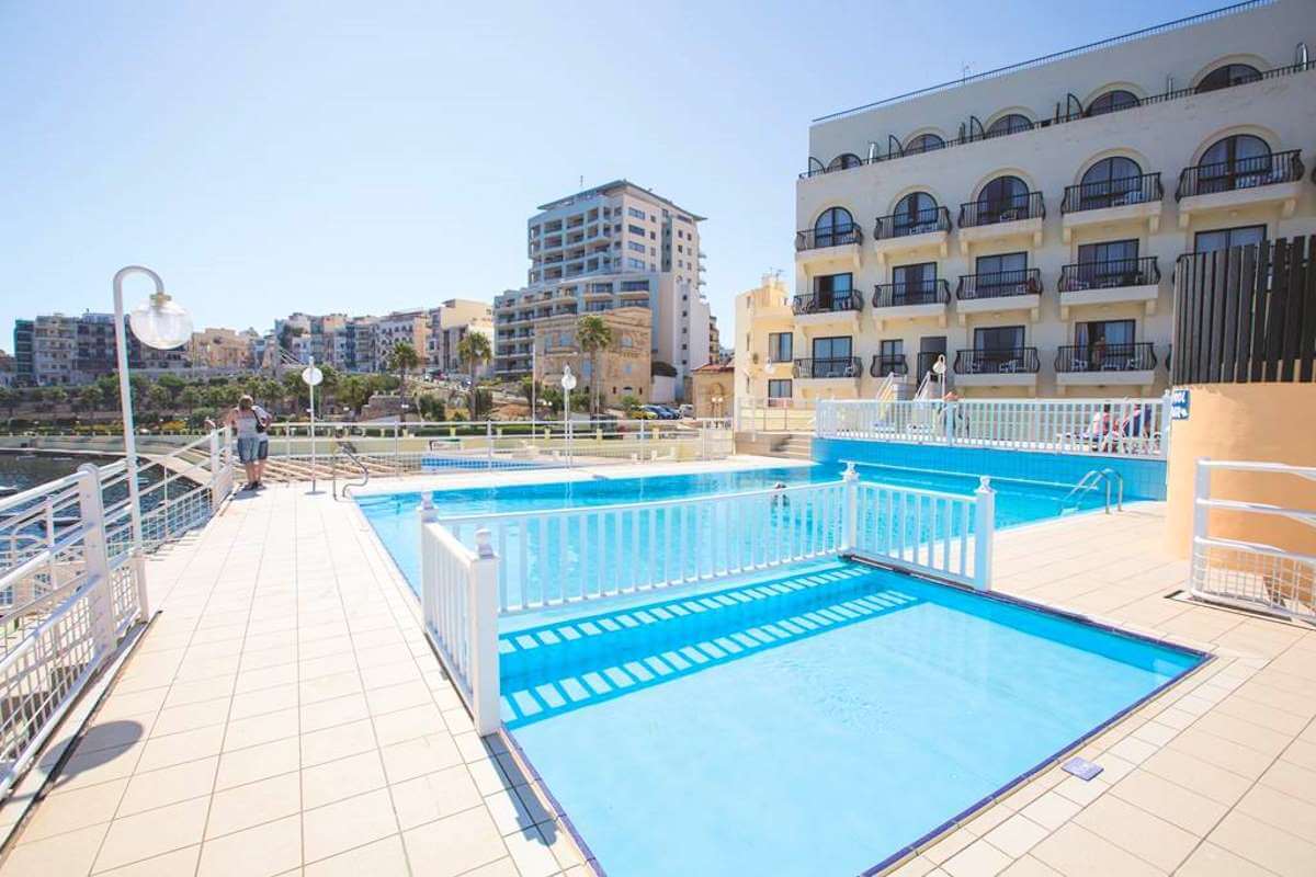 cheap resort hotels to Spend holiday with family