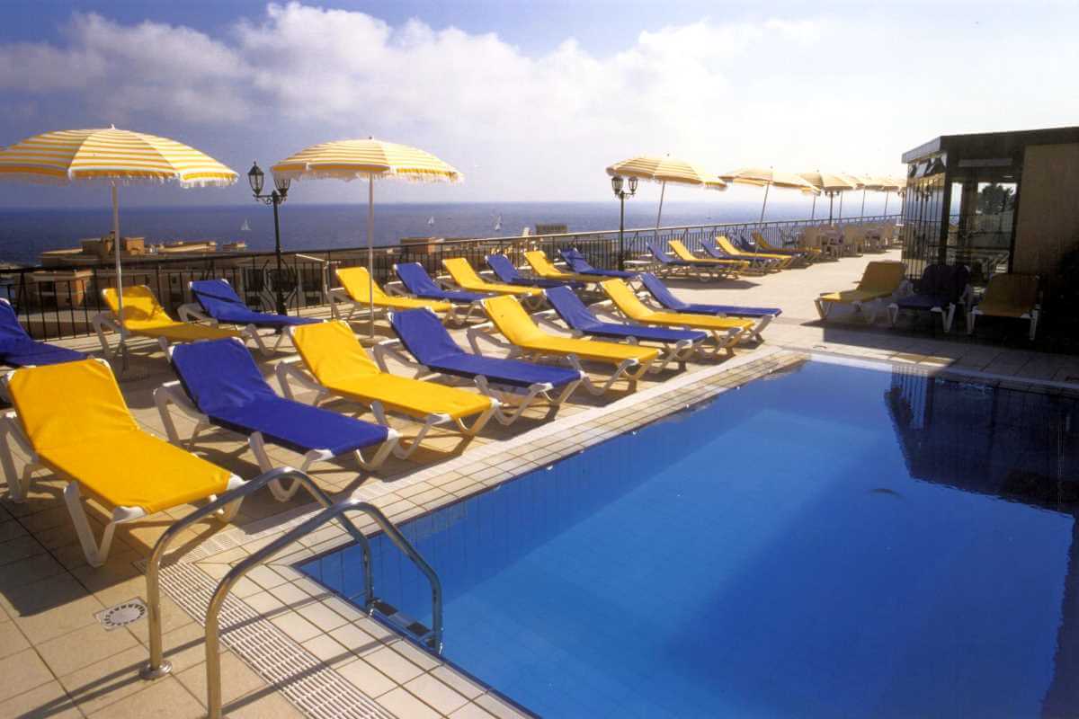 cheap resort hotels to Spend holiday with family