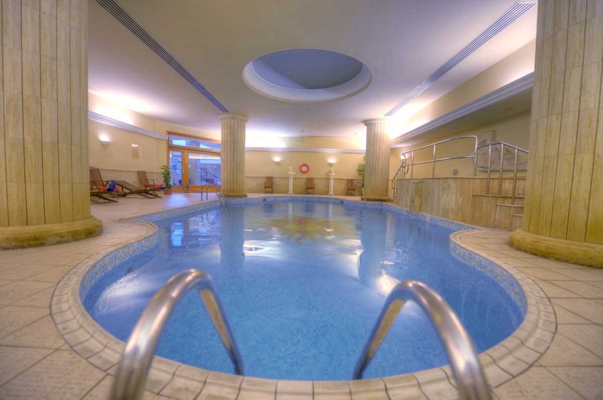 cheap resort hotels to Spend holiday with family