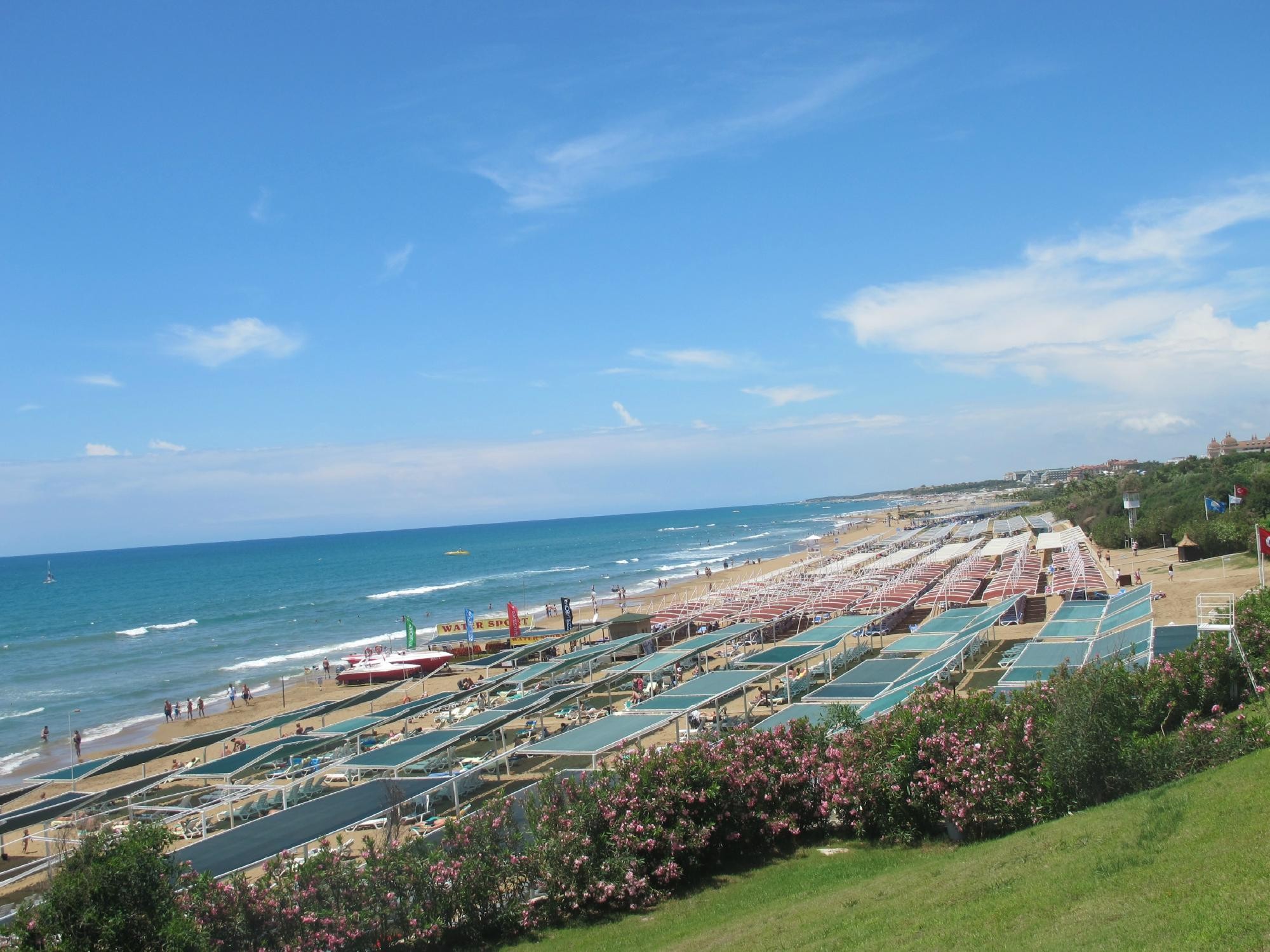 cheap resort hotels to Spend holiday with family