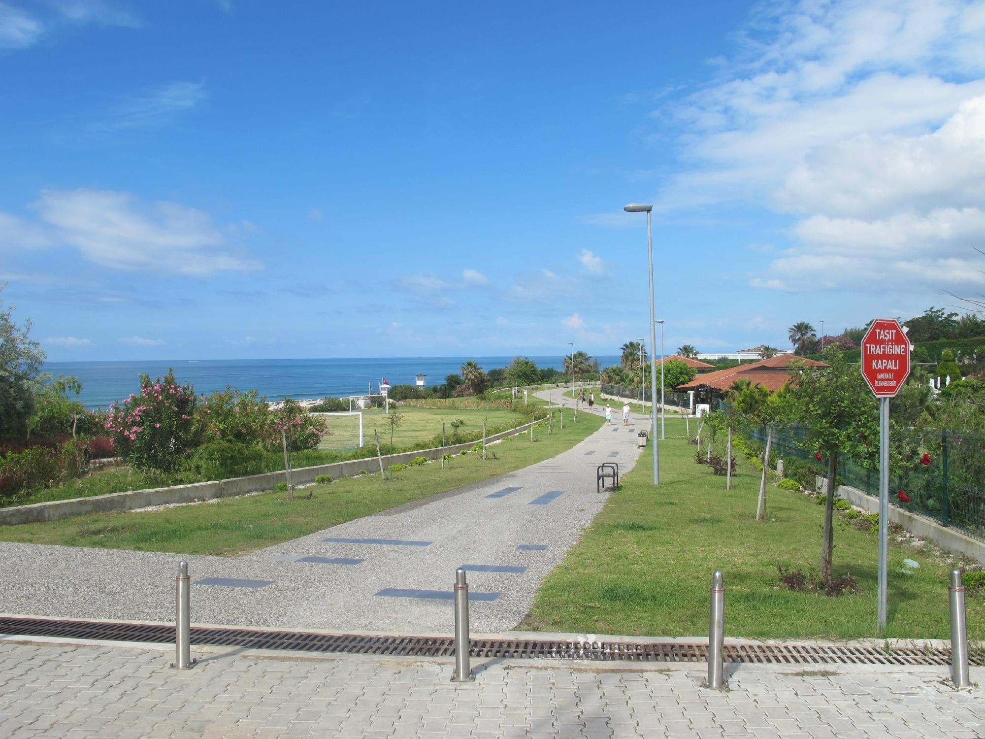 cheap resort hotels to Spend holiday with family