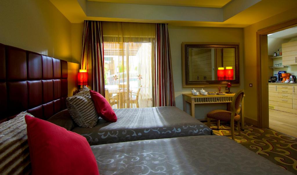 cheap resort hotels to Spend holiday with family