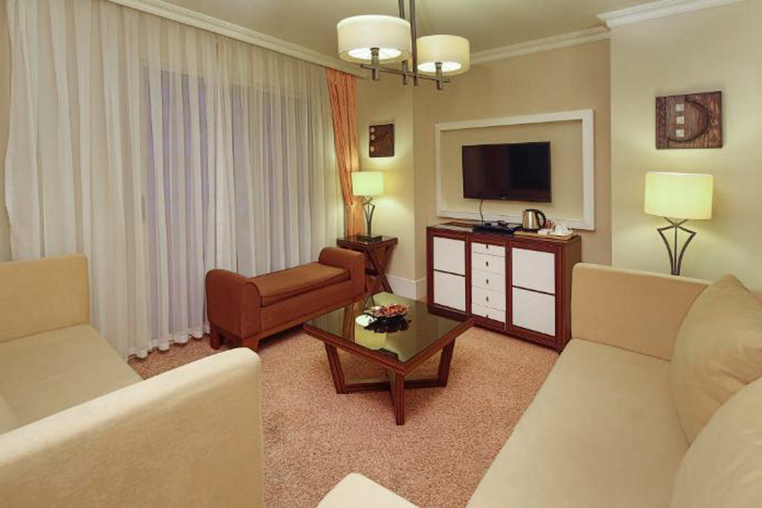 cheap resort hotels to Spend holiday with family