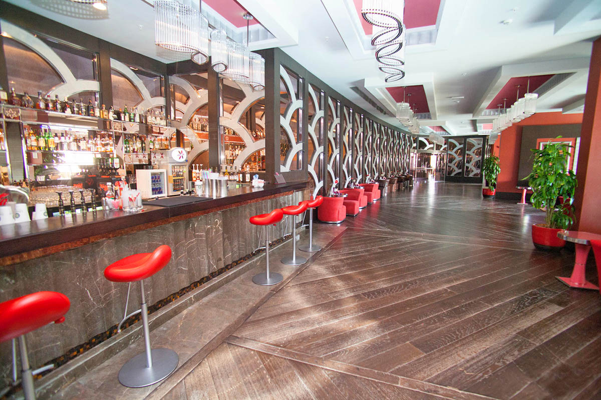 cheap resort hotels to Spend holiday with family