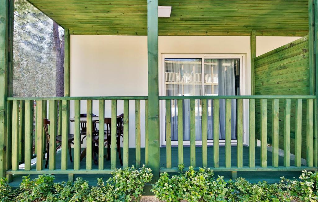 cheap resort hotels to Spend holiday with family