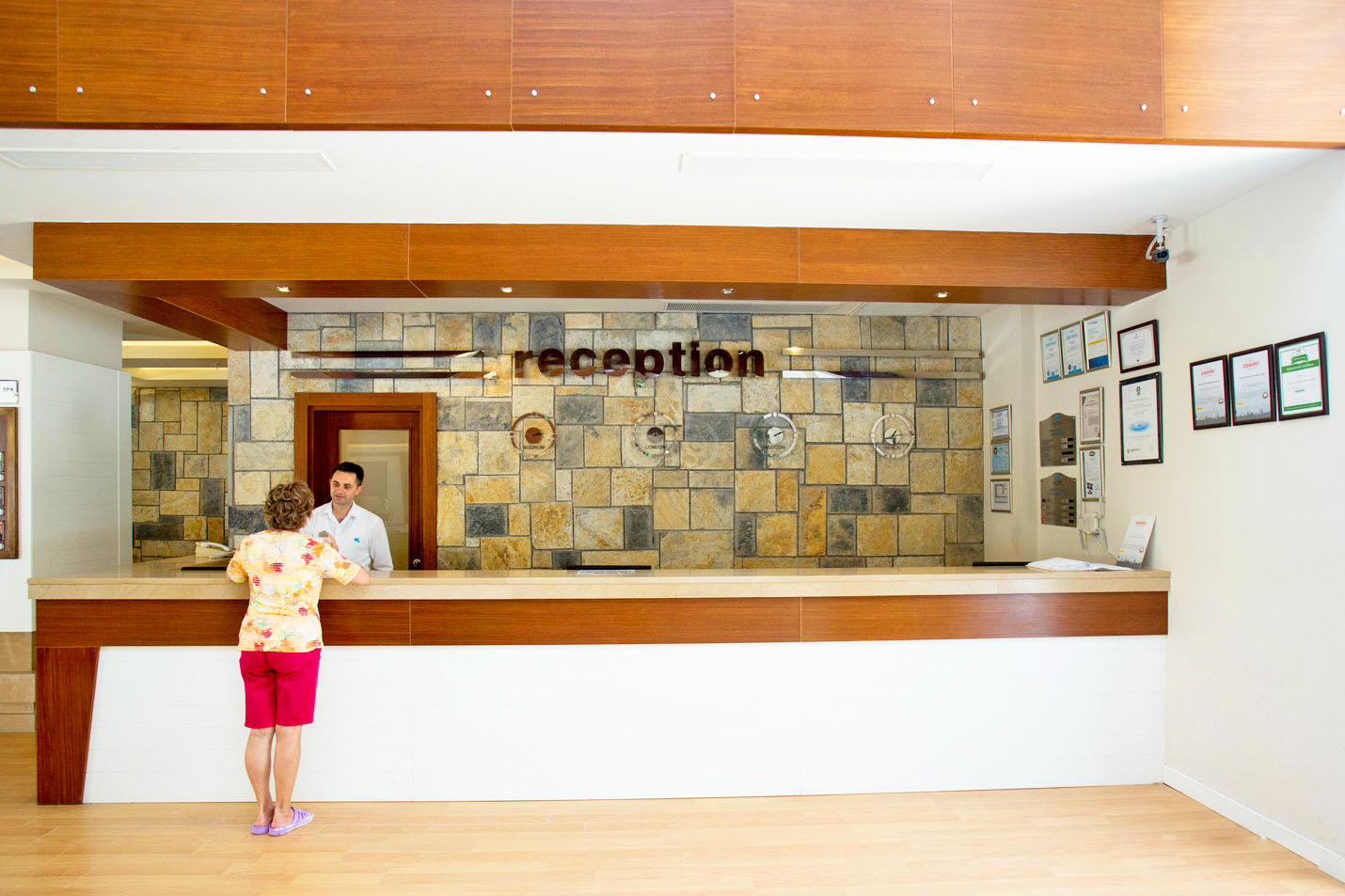 cheap resort hotels to Spend holiday with family