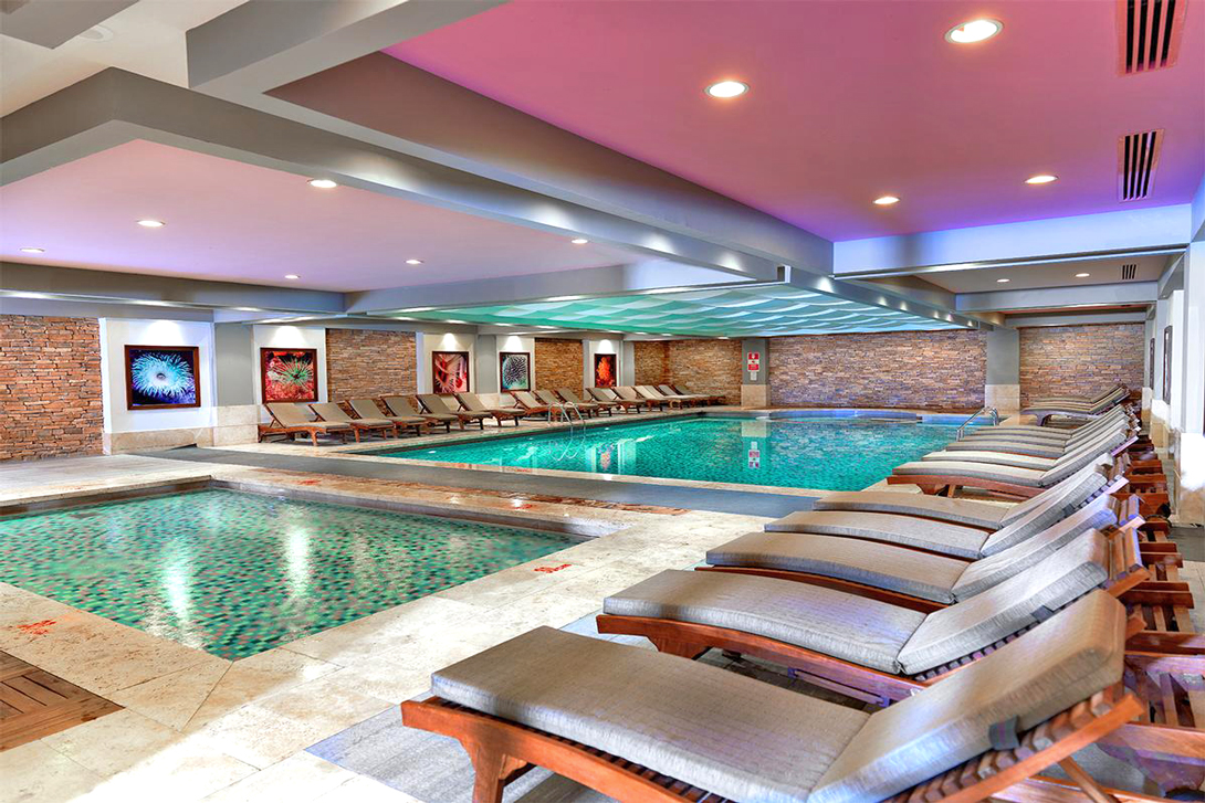 cheap resort hotels to Spend holiday with family